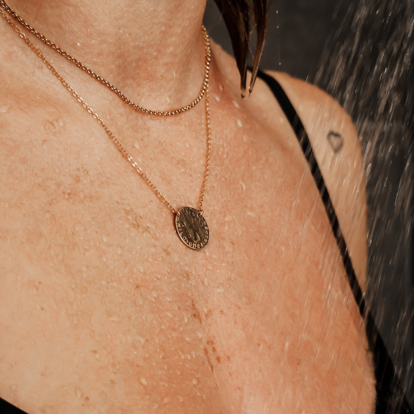 The Truth About Water and Jewellery: When It’s Safe and When It’s Not