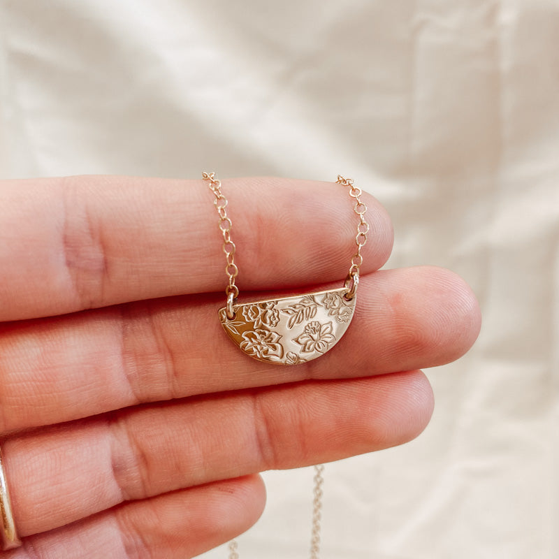 Personalised jewellery - KBN Jewellery - handmade jewellery – Personalised Jewellery gifts – Dainty jewellery- Dainty necklace – flower stamp necklace – birth month flower jewellery – flower necklace