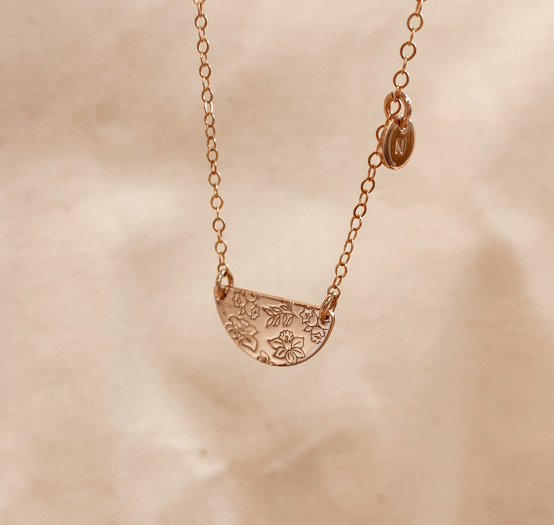 Personalised jewellery - KBN Jewellery - handmade jewellery – Personalised Jewellery gifts – Dainty jewellery- Dainty necklace – flower stamp necklace – birth month flower jewellery – flower necklace