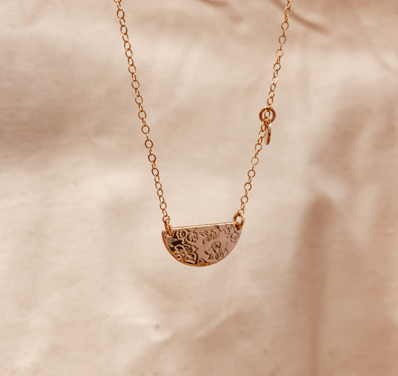 Personalised jewellery - KBN Jewellery - handmade jewellery – Personalised Jewellery gifts – Dainty jewellery- Dainty necklace – flower stamp necklace – birth month flower jewellery – flower necklace