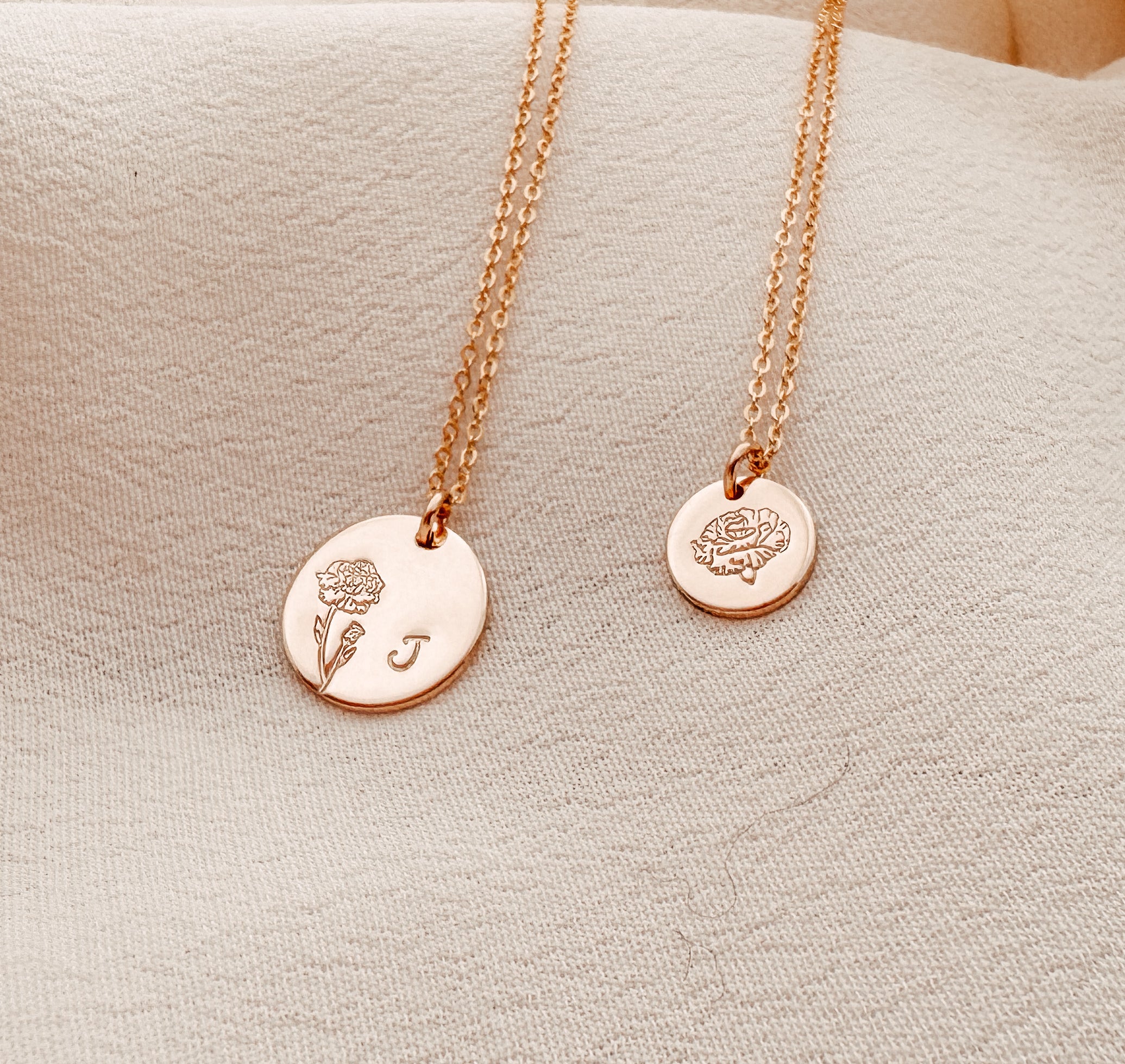 Personalised jewellery – handmade jewellery – KBN jewellery – Australian made jewellery – initial necklace – birth flower necklace – single pendant necklace with flower – birth flower necklace custom – custom birth month necklace – January flower necklace – admiration necklace