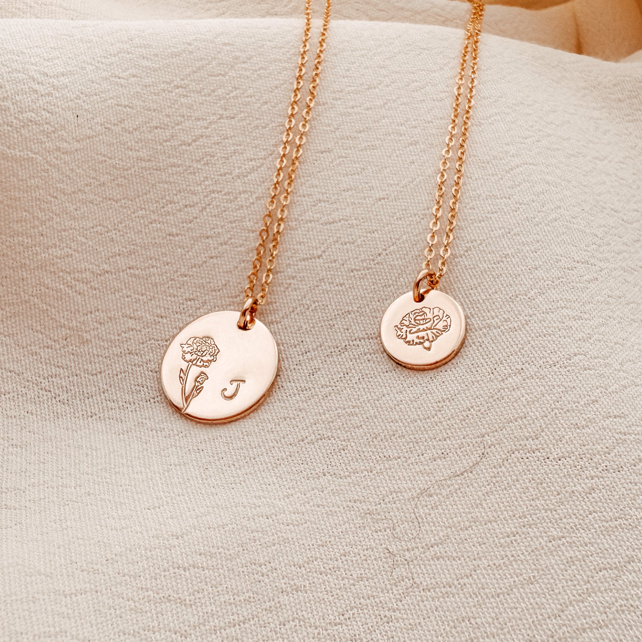 Personalised jewellery – handmade jewellery – KBN jewellery – Australian made jewellery – initial necklace – birth flower necklace – single pendant necklace with flower – birth flower necklace custom – custom birth month necklace – January flower necklace – admiration necklace