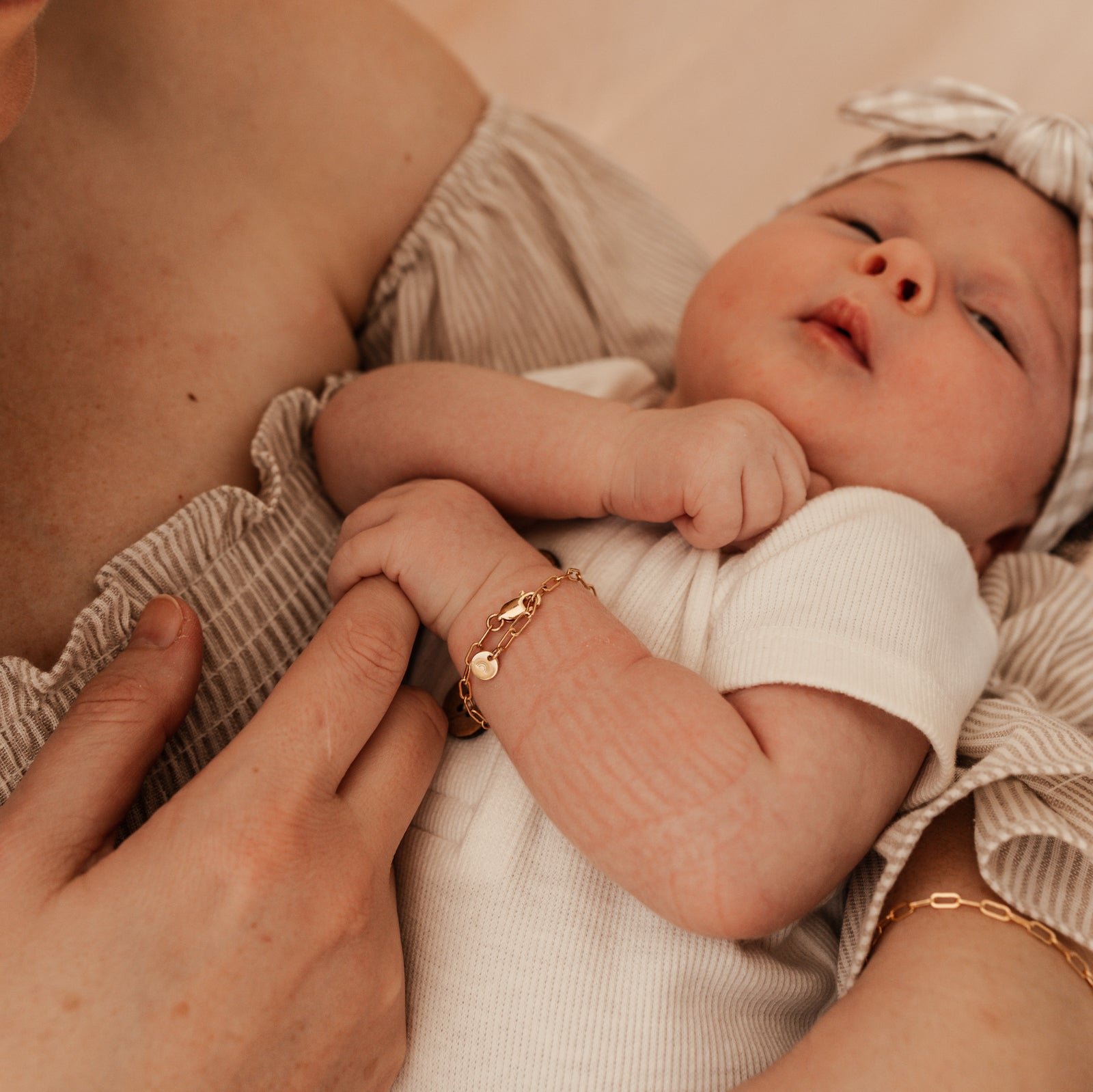 Personalised jewellery – handmade jewellery – KBN jewellery – Australian made jewellery – matching jewellery – matching mum and child bracelet – perfect gift for new mum – sentimental gift – newborn gift idea – new mum gift – matching jewellery – tiny pendant bracelet – linked chain bracelets