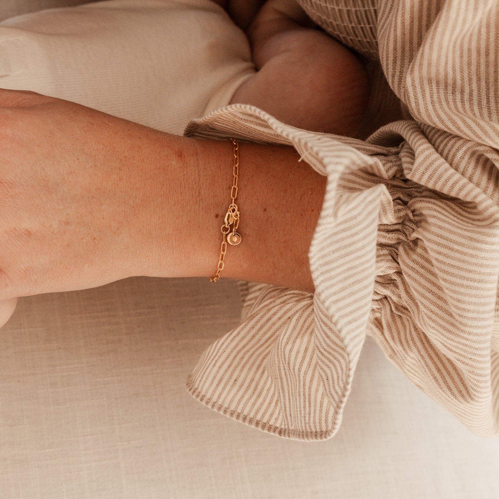 Personalised jewellery - KBN Jewellery - handmade jewellery – Personalised Jewellery gifts – Dainty jewellery – tiny pendant bracelet  – linked chain – initial bracelet – symbol bracelet – Australian made – single pendant bracelet