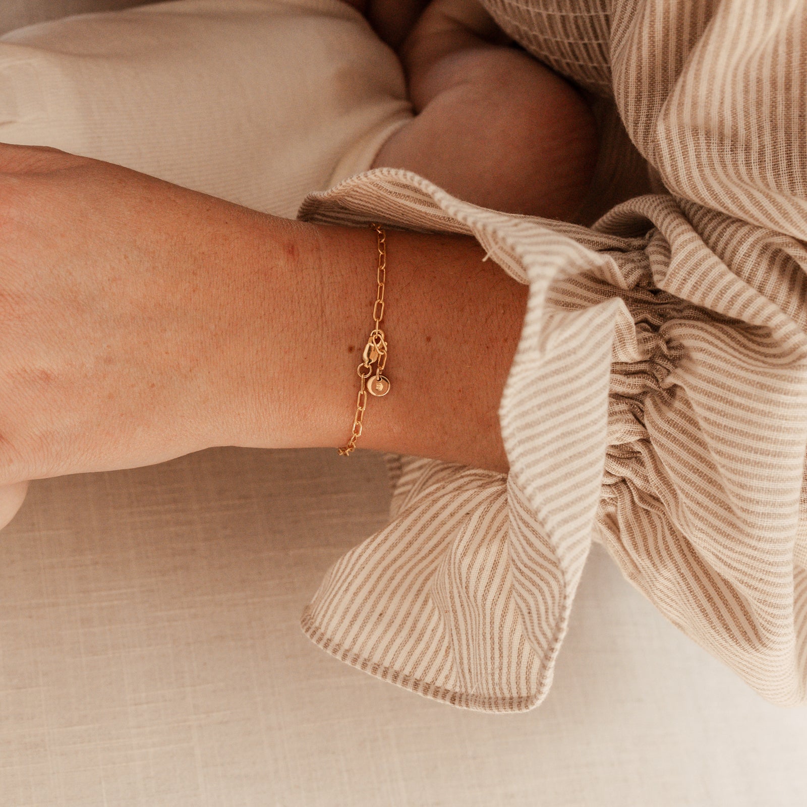 Personalised jewellery - KBN Jewellery - handmade jewellery – Personalised Jewellery gifts – Dainty jewellery – tiny pendant bracelet  – linked chain – initial bracelet – symbol bracelet – Australian made – single pendant bracelet