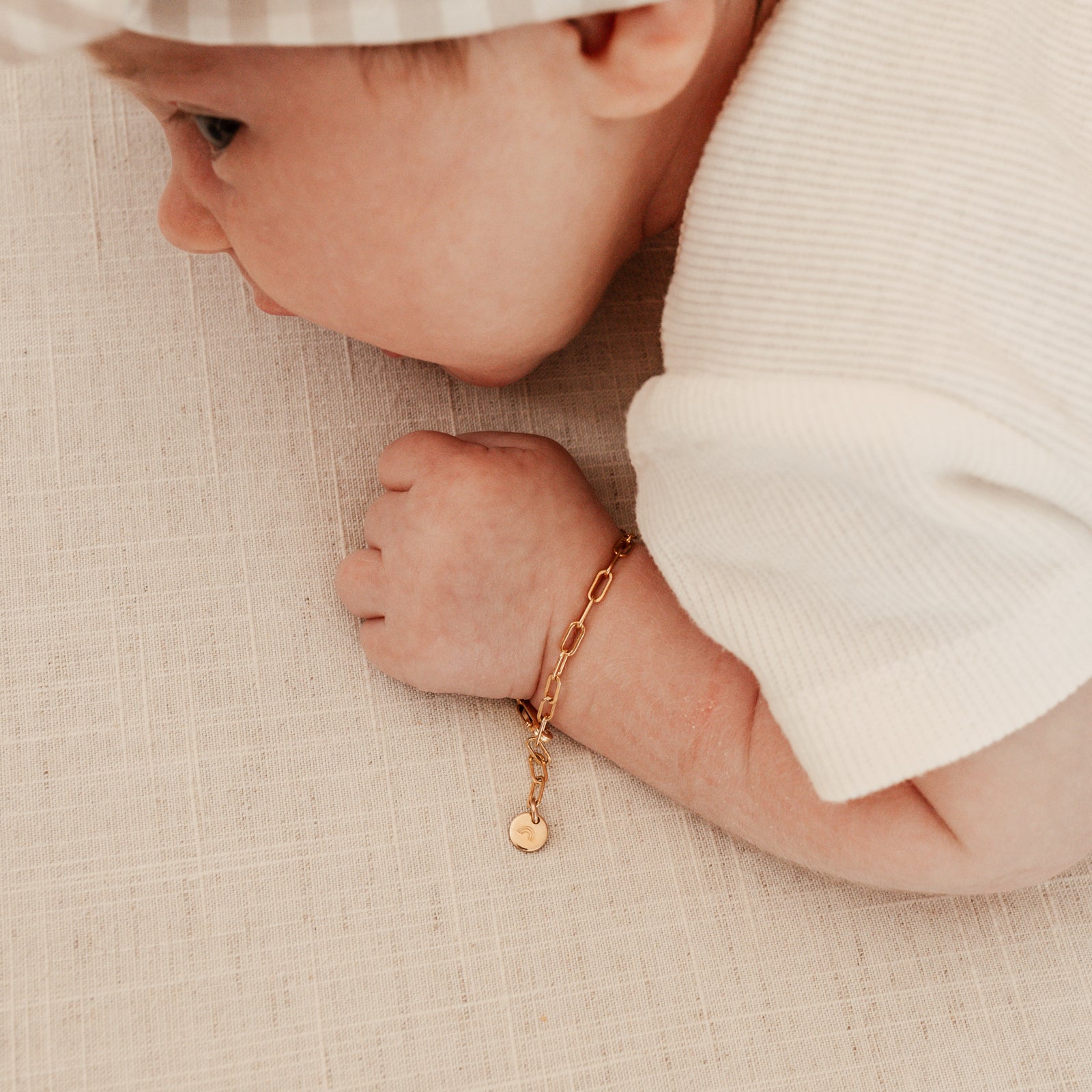 Personalised jewellery – handmade jewellery – KBN jewellery – Australian made jewellery – matching jewellery – matching mum and child bracelet – perfect gift for new mum – sentimental gift – newborn gift idea – new mum gift – matching jewellery – tiny pendant bracelet – linked chain bracelets