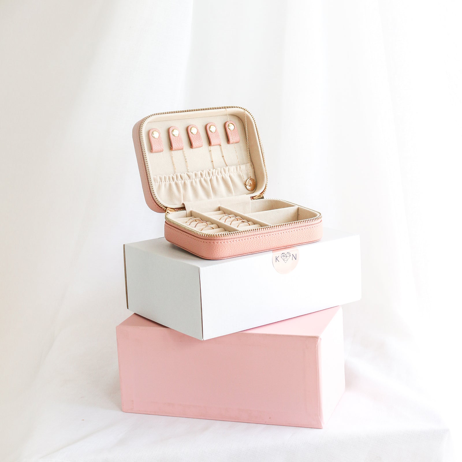 Personalised jewellery - KBN Jewellery - handmade jewellery – Personalised Jewellery gifts – Jewellery case – jewellery travel case – personalised jewellery case – Australian made