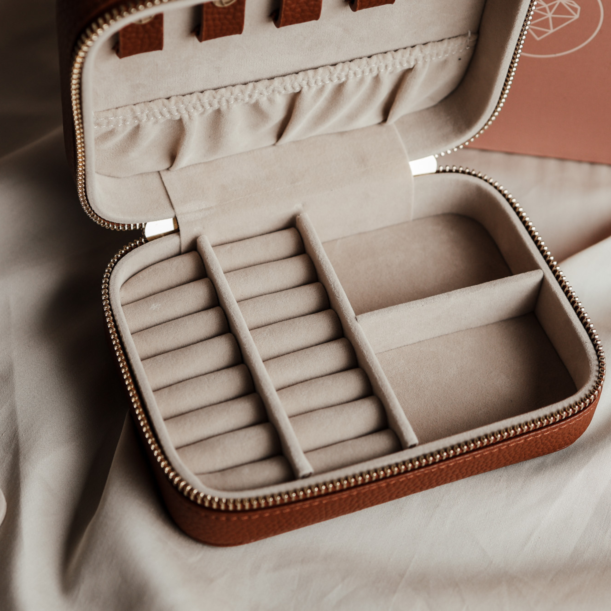 Personalised jewellery - KBN Jewellery - handmade jewellery – custom jewellery gifts – jewellery cases – brown jewellery box – jewellery case – travel jewellery case – personalised jewellery case 