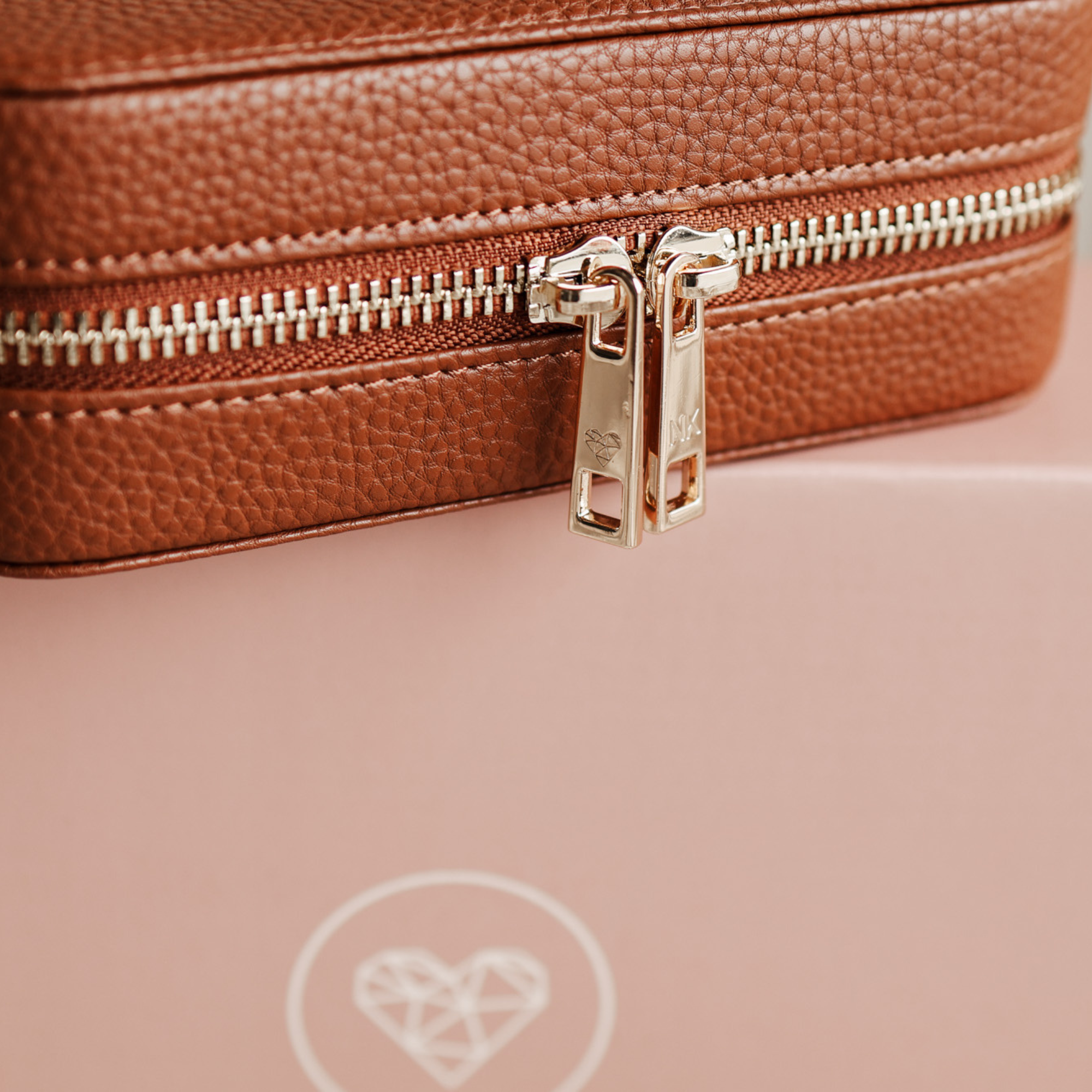 Personalised jewellery - KBN Jewellery - handmade jewellery – custom jewellery gifts – jewellery cases – brown jewellery box – jewellery case – travel jewellery case – personalised jewellery case 