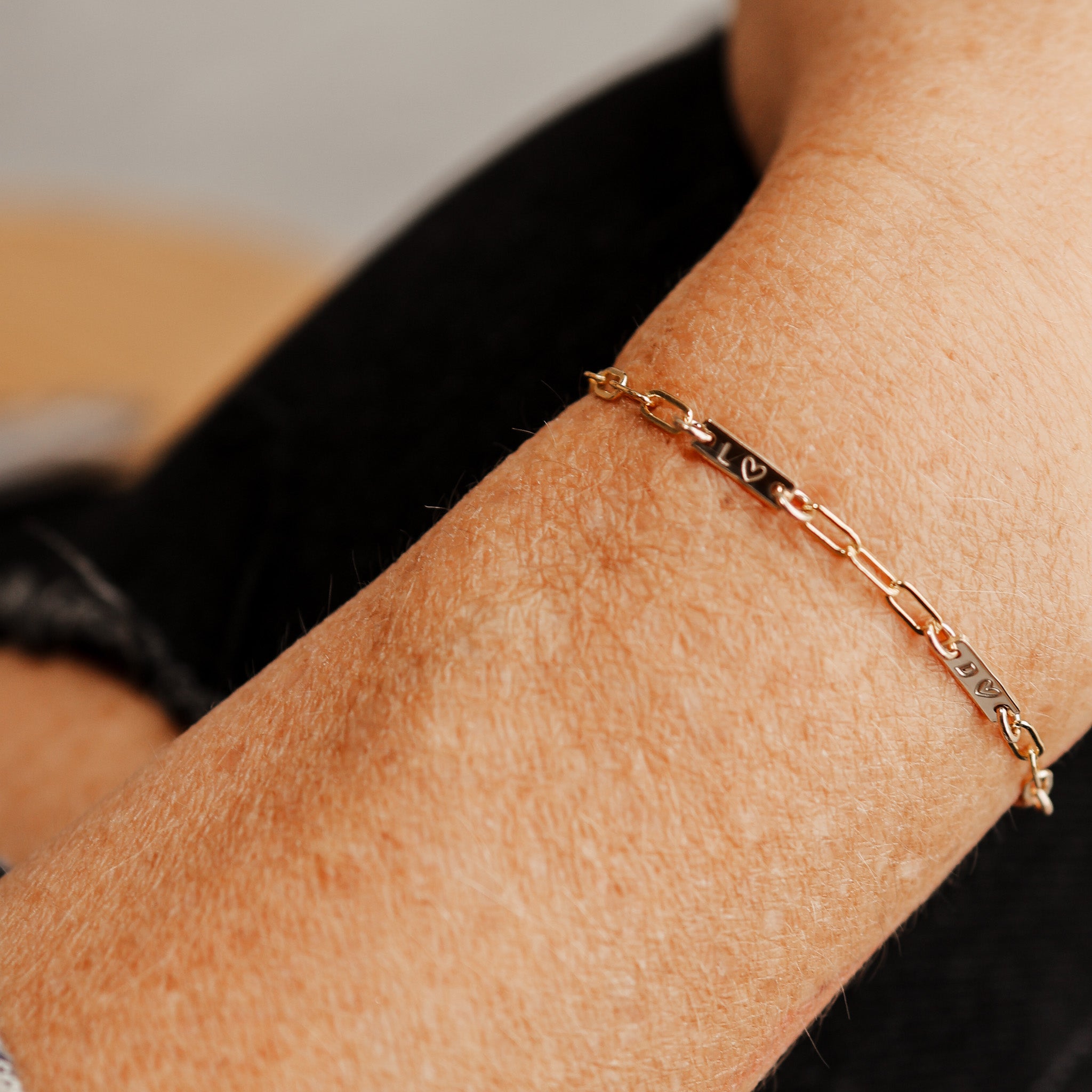 Personalised pendant link bracelet in gold fill