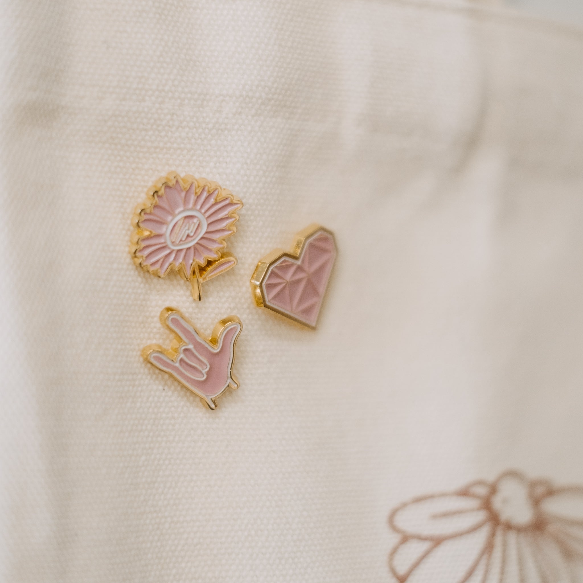 Personalised jewellery - KBN Jewellery - handmade jewellery – Personalised Jewellery gifts – enamel pins – bag pins – lapel pins – bag charms – bag accessories – backpack charms – backpack pins – kids bag accessories - heart pin - sunflower pin - ASL pin