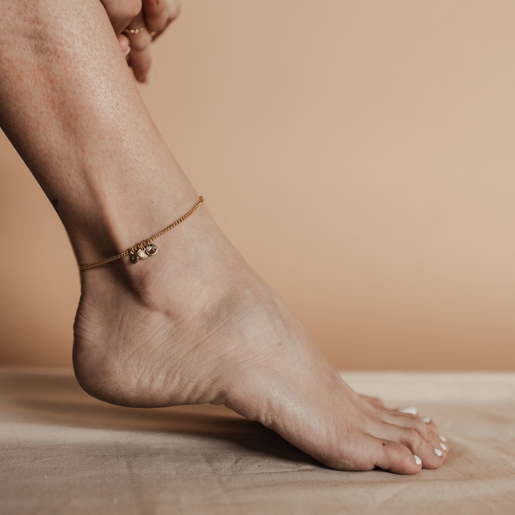 Personalised jewellery - KBN Jewellery - handmade jewellery – custom jewellery gifts –  dainty anklet – stacking anklet – layering anklet – simple chain – affordable jewellery – Australian made jewellery – small pendant anklet 