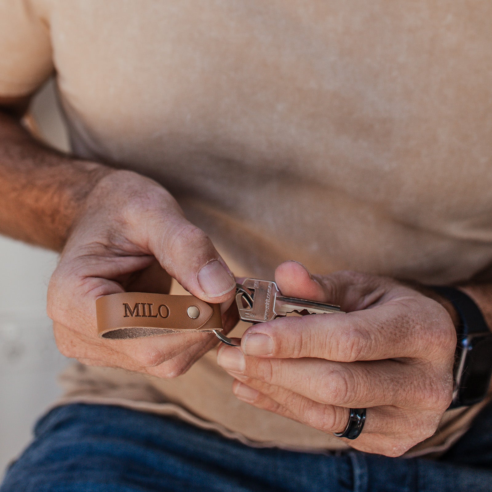 Personalised keychain – Men’s keychain – KBN Jewellery – men’s personalised keychain – leather keychain personalised – tan leather keychain – black keychain – handmade keychain 