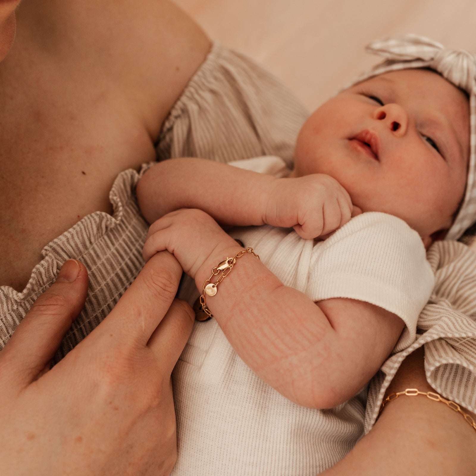 Personalised jewellery – handmade jewellery – KBN jewellery – Australian made jewellery – matching jewellery – matching mum and child bracelet – perfect gift for new mum – sentimental gift – newborn gift idea – new mum gift – matching jewellery – tiny pendant bracelet – linked chain bracelets 