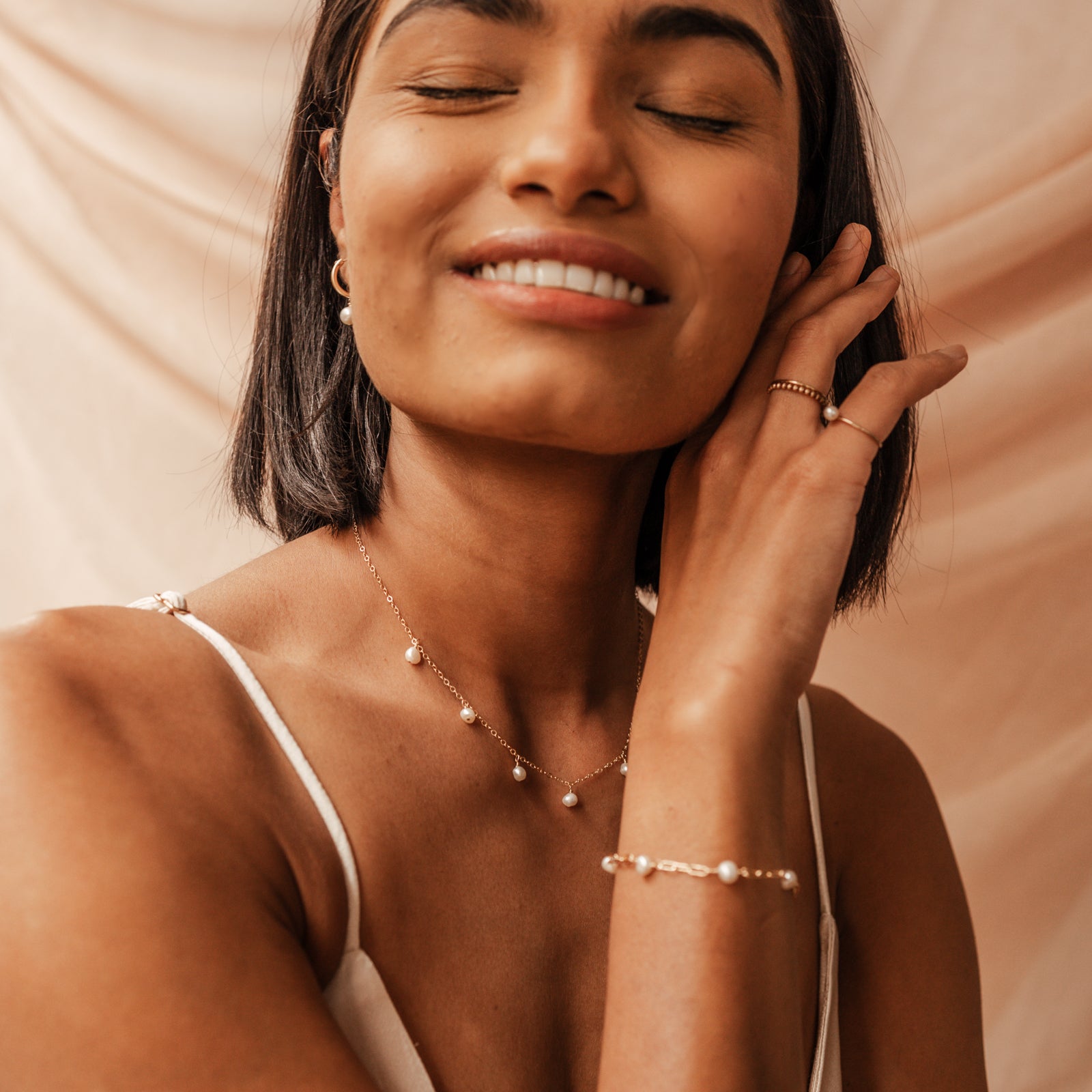 ocean Personalised jewellery - KBN Jewellery - handmade jewellery – Personalised Jewellery gifts – Dainty jewellery – pearl jewellery – pearl necklace – dainty pearl necklace – Mothers day gift – wedding gift – natural pearls – pearl jewellery – hanging pearl bracelet 